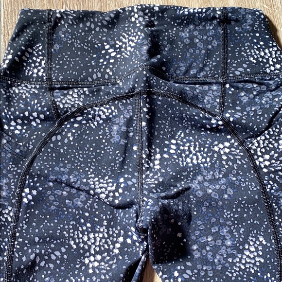 Victoria Secret KNOCKOUT Leggings - Picture 3 of 7